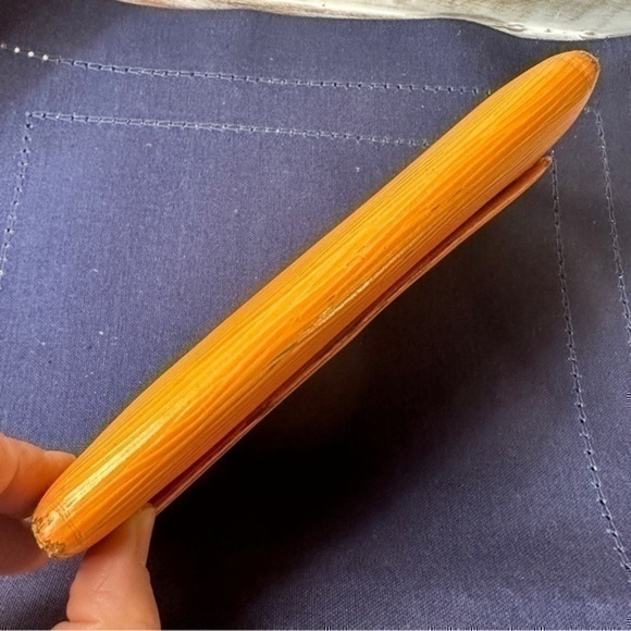 Louis Vuitton Monogram Canvas Sarah Wallet. Orange. - Picture 11 of 16